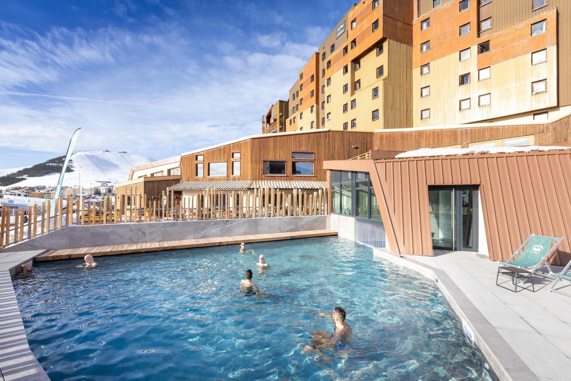 Hotel Club Mmv Les Bergers **** Alpe d'Huez Bagian luar foto