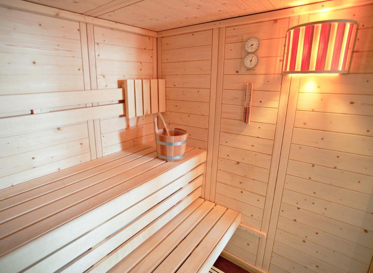 Hotel Club Mmv Les Bergers **** Alpe d'Huez Bagian luar foto